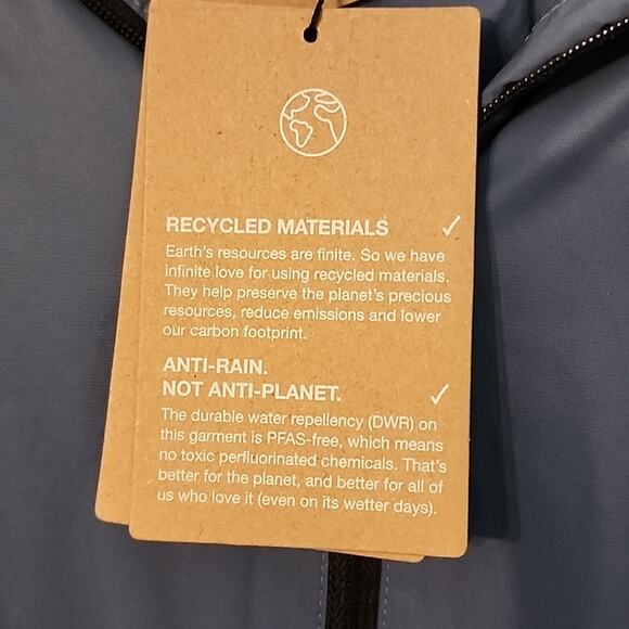 NEW On Insulator Water Repellent Hooded Jacket - Picture 11 of 14